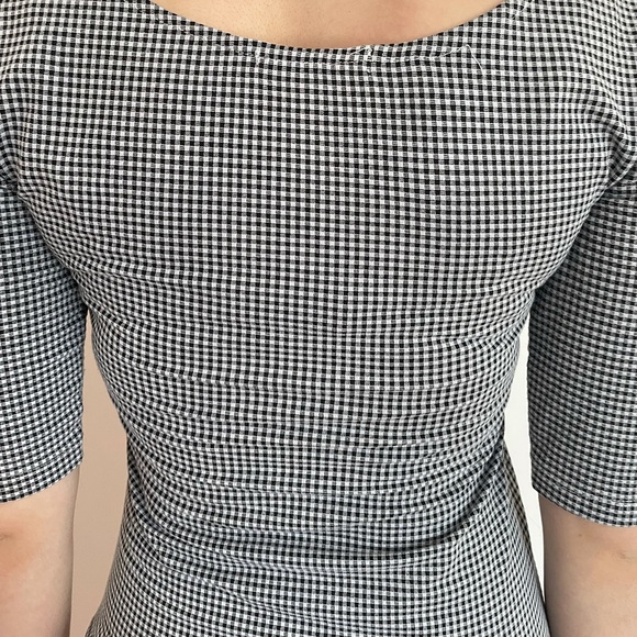 Stradivarius bodysuit. Beautiful for summer!! - Picture 3 of 3